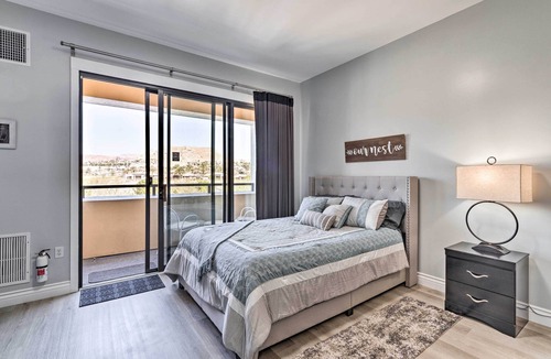 Lake Las Vegas Apartment | Renovated Henderson Studio: Balcony & Lake Access!