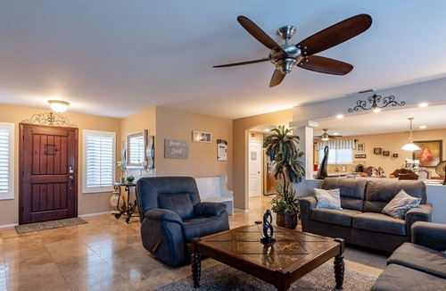 South Mountain House | Resort Like, 12 min From Airport, Heated Pool & HotTub K2