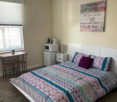 Airport Area House | Resort Like Stay at a Cozy Relaxing Private Room Near UCI