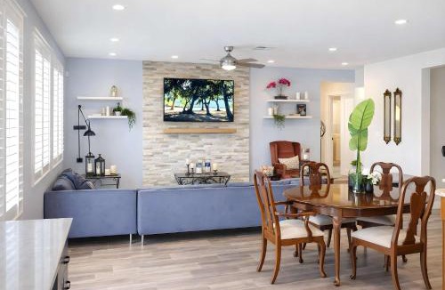Winchester House | Resort Pool & Spa - Temecula Wine Country Close