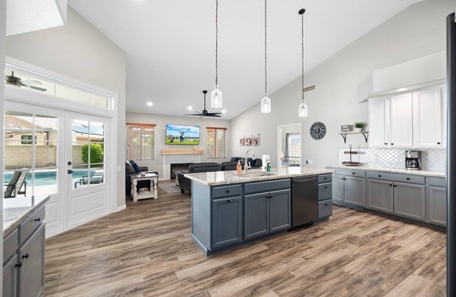 Stetson Hills State House | Resort-Style 5BR · Heated Pool · Putting Green