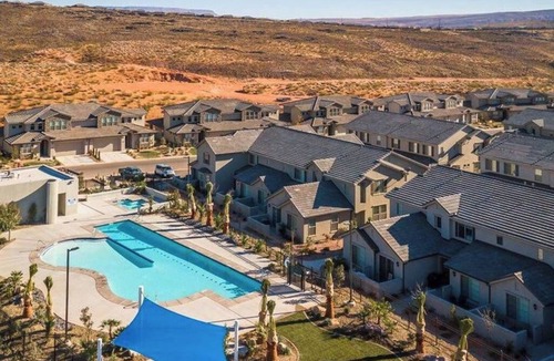 Sienna Hills House | Resort-Style Community | Huge Pool & Hot Tub | Blazing Fast Internet | By Zion & St George | #1905