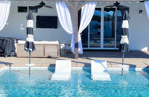 Indio House | Resort style home with saltwater POOL & SPA! Large backyard