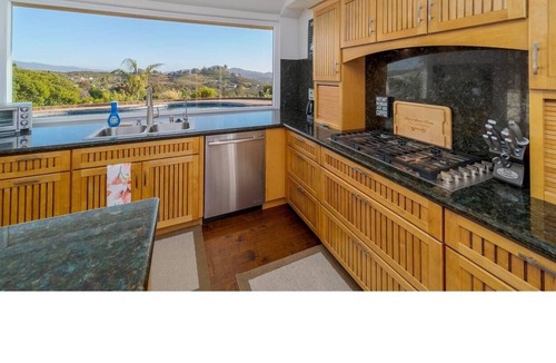 Jamul House | Resort style living just 25 min away from downtown San Diego