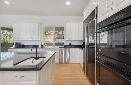 Castaic House | Resort Style Retreat 10 Acre Ranch 4BR/4BTH – Near Valencia