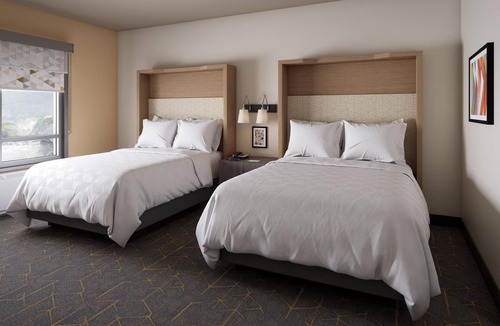 Barstow Hotel | Rest Easy in Two Spacious Rooms w/Free Parking, Near Tanger Outlet & Museums