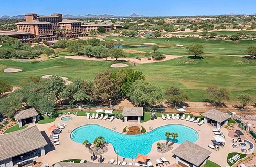 Kierland Apartment | Retail & Sun Oasis Remodeled 2-Queen 2BR Suite