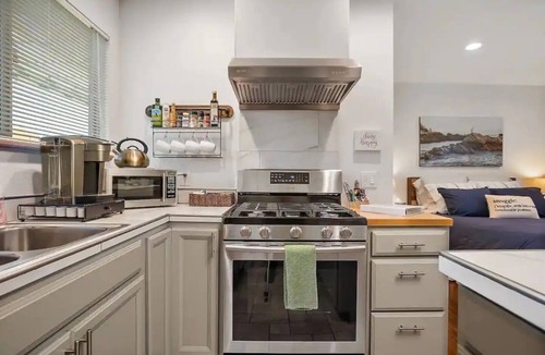 Baywood-Los Osos Apartment | Retreat Studio with Private Patio and Full Kitchen located on the central coast.