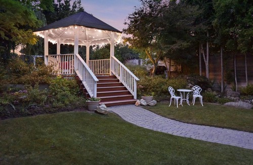 Arroyo Grande Villa | Retro English Mansion Sleeps 35 Gardens