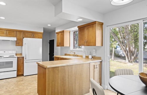 South Jordan House | Retro Retreat Newly Renovated in SoJo