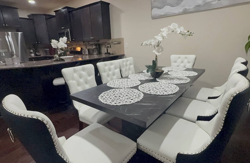 Mill Creek House | Reunion Villa: For relocation, fenced yard, main floor w BR and full bath. 30+N
