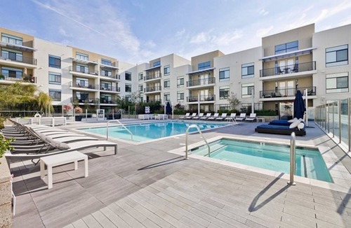 Campbell Condo | Revere 1BR Condo with Pool – Modern & Bright Stay