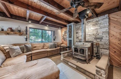 West Village House | Ridgeview Retreat Location Meets Comfort AC!
