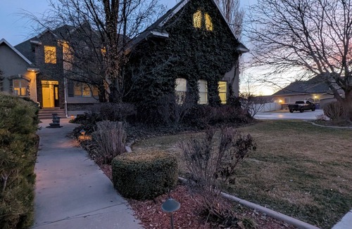 Spanish Fork House | River House - Entire 6-bedroom home near the SF River trail