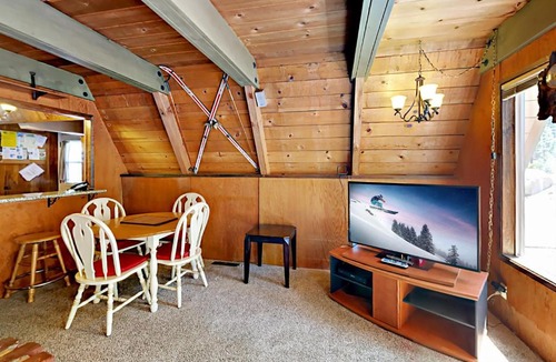 Christmas Valley House | River Park Manor