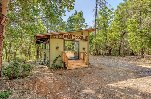 Jacksonville House | River Retreat RV Campground ~ Gym / Game Room / Sauna