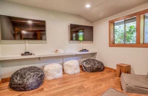 Century West House | River Ridge 316B