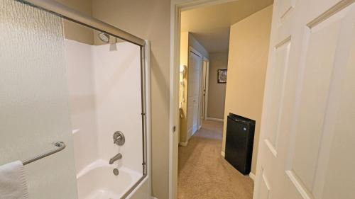 Century West House | River Ridge 423B
