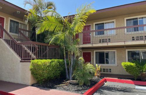 El Rancho Hotel | Rivera Inn & Suites Motel