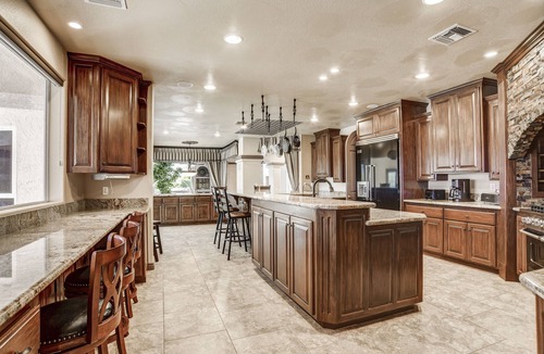 Bullhead City House | Riverfront 8Bd 7Ba 2507 Sleeps 18 Private dock