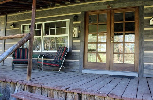 Chiloquin Cabin | Riverfront Cabin Rental for Four near Crater Lake National Forest, Oregon