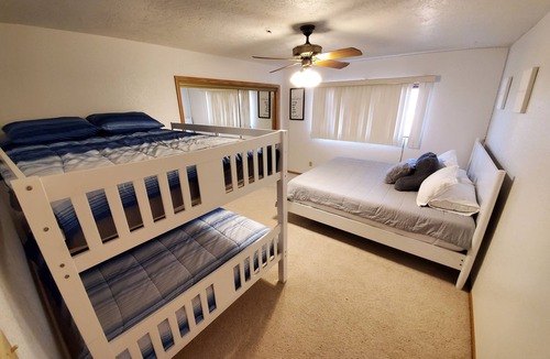 Bullhead City House | Riverfront house private boat ramp dock cove gambling beach fishing off roading