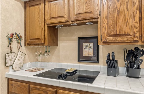 Bullhead City Condo | Riverfront Marina Retreat with Pool!