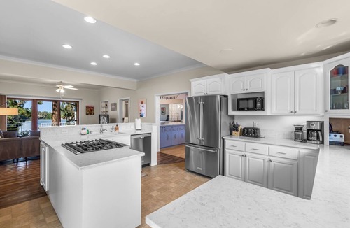 Orchard District House | Riverfront w/dock and big backyard. Enjoy your own slice of the Deschutes River.