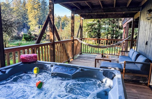 Hacienda House | Riverside PLAYCATION! Private Dock! Hot Tub~Pups OK! Point of View