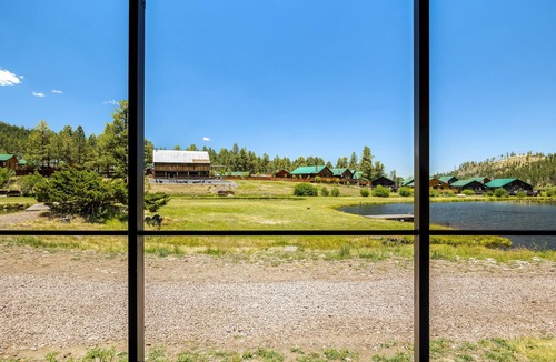 Greer Cabin | Riverside Suite Casita 3
