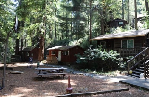 Garberville Cabin | "Riverstone" Cabin River Access In Redwoods WiFi