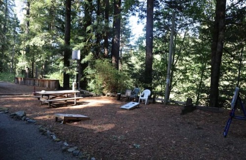 Garberville Cabin | "Riverstone" Cabin River Access In Redwoods WiFi