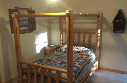 Three Rivers House | Riverview Cabin Retreat - on the Deschutes River