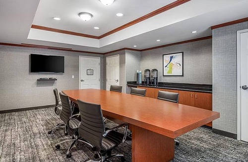 Pleasant Grove Apartment | Rocklin King Suite | Pool + Free Daily Breakfast