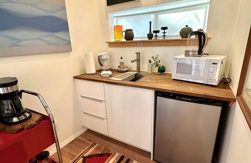 Paso Robles Cottage | Romantic Casita - walking distance to park