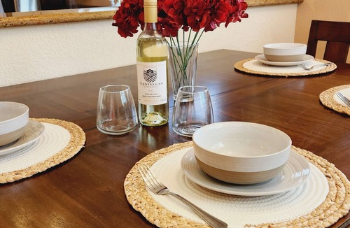 Paso Robles Cottage | Romantic Getaway for 2