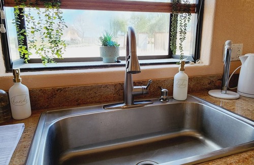 Paso Robles Cottage | Romantic Getaway for 2
