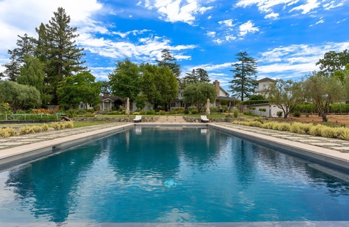 Napa House | Romantic studio cottage on Estate Property