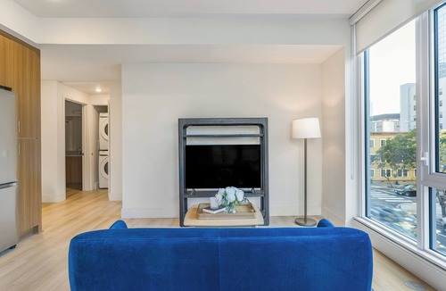 Civic Core Apartment | Rooftop Views + Pool + Fitness Studio | Little Italy | Ancora by AvantStay