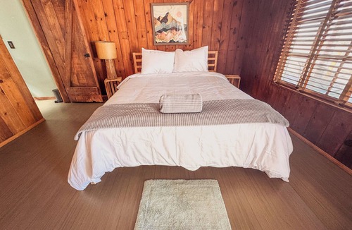 Joshua Tree Hotel | Room 6 Retro Desert Escape - Joshua Tree