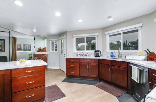 Rowland Heights House | Rowland Heights Beautiful View 4 Bedroom Luxury House near Disney