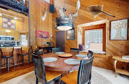 Black Butte Ranch Cabin | Rustic-chic home with patio, pools, hot tubs, & fitness center