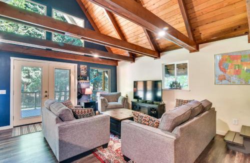 Mount St. Helens House | Rustic Cougar Cabin w/Wood-Burning Fire Pit!