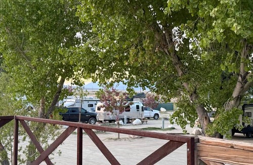 Olancha RV Rental | RV Lakeside Camping #9 near Death Valley