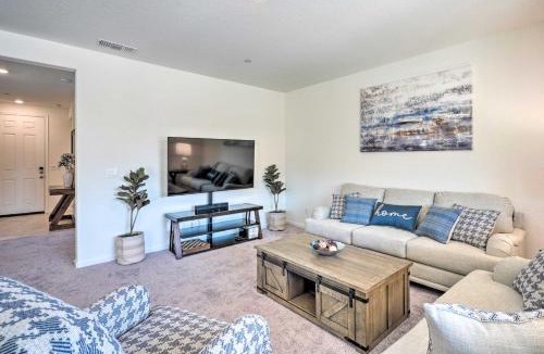 Hood House | Sacramento Retreat w/Yard ~ 13 Mi to Dtwn!