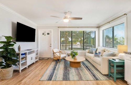 Stuart Apartment | Sailfish Suites 7 - Waterfront Lodging