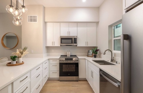 Fire Mountain House | Salt & Sand Beach Townhome: 10 min. to Beach