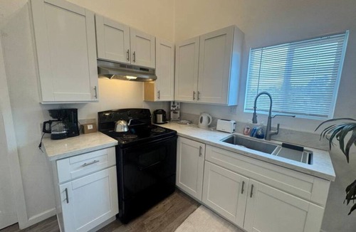 El Cajon House | San Diego Getaway-Guest House! Entire home in El Cajon, California