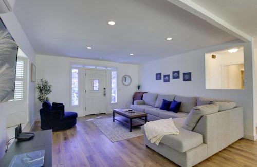 Bay Park House | San Diego Home: Private Outdoor Pool & Game Room!