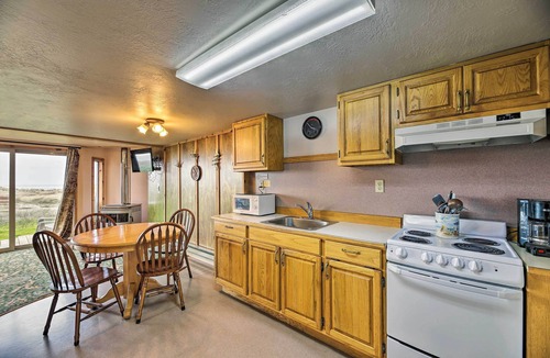 Waldport Cottage | Sanderling Sea Cottages, Unit 2: Walk to Coast!
